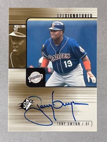 2000 SPX Signatures Tony Gwynn Autograph