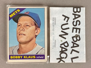 1966 Topps Baseball West Corps Cello Fun Pack
