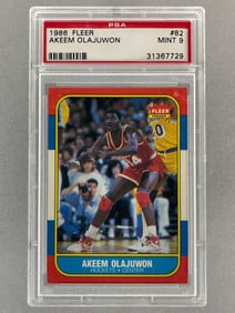 1986 Fleer Akeem Olajuwon #82 Rookie PSA 9 Set Break
