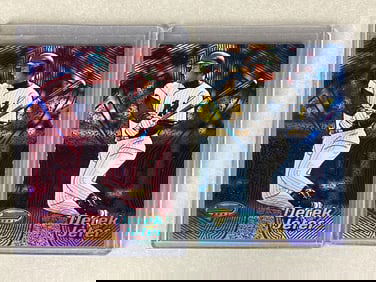 2002 Bowmans Best Derek Jeter Red 120/200 and Blue 118/300