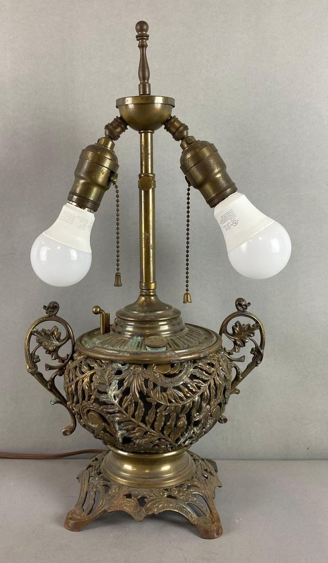 Antique Bradley and Hubley Brass Electrified Oil Lamp (1 of 6)