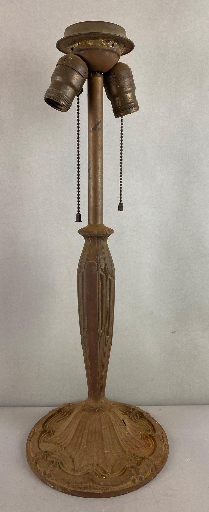 Antique 2 Socket Table Lamp: Antique 2 Socket Table Lamp