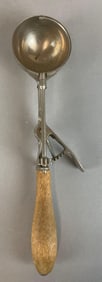 Vintage Gilchrist's No. 31 Ice Cream Scoop