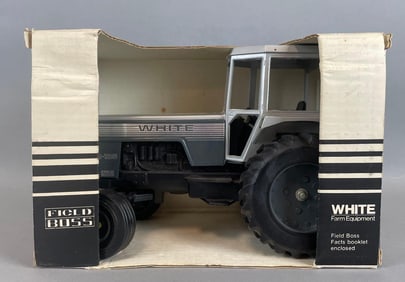 White 2-135 Field Boss Die-Cast Tractor