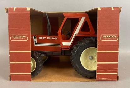 Hesston 980DT Die-Cast Tractor