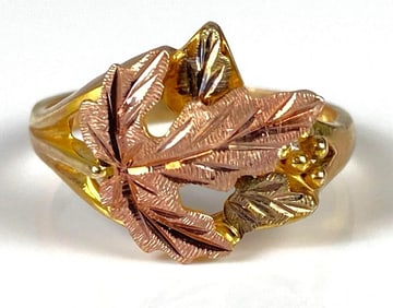 10K Black Hills Gold Maple Leaf Ring