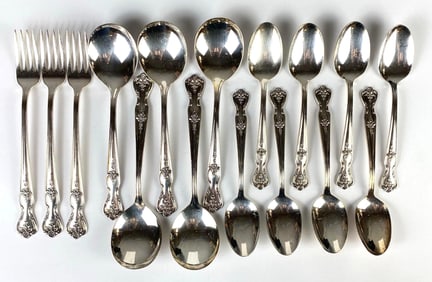 Group of Wm. Rogers Extra Silverplate Flatware
