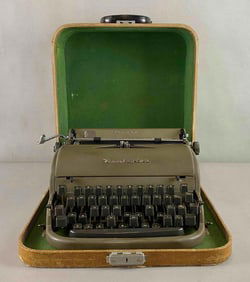 Vintage Remington Miracle Tab Typewriter and Case