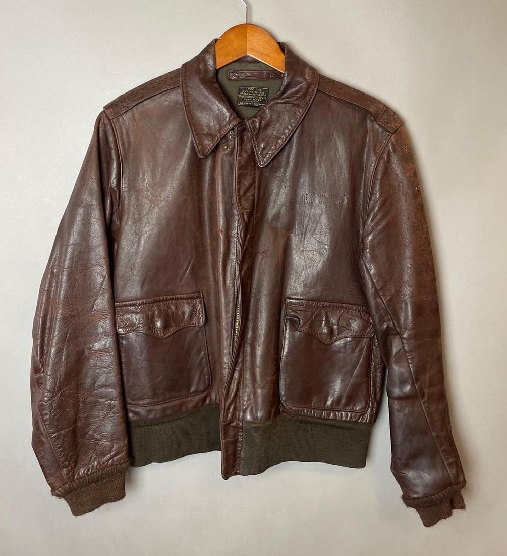 WW2 U.S. Army Air Forces Type A-2 Leather Bomber Jacket (1 of 7)