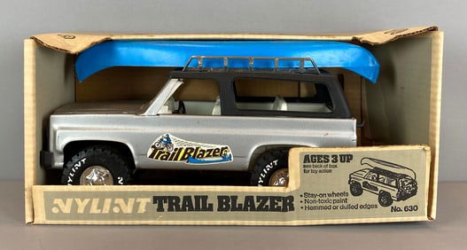 Nylint Trailblazer Presses Steel Truck
