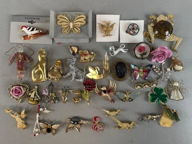 Group of Costume Jewelry Brooches