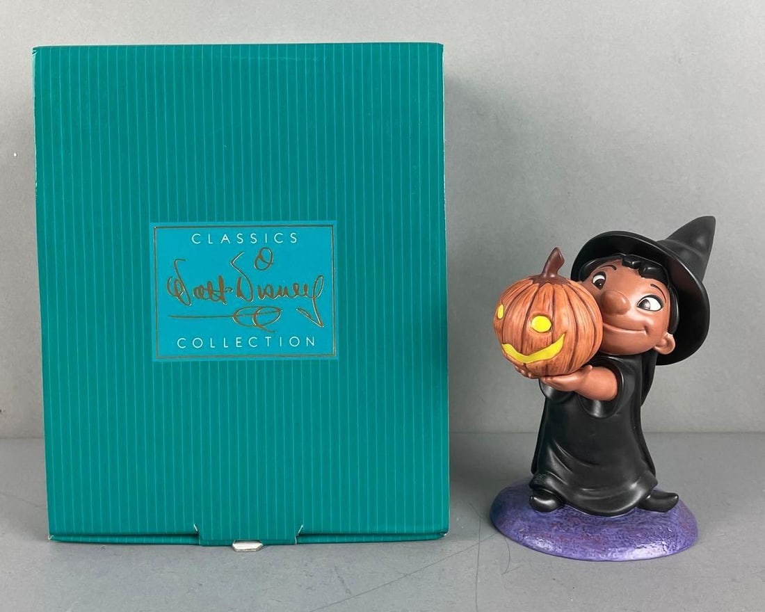Walt Disney Classics Collection Lilo and Stitch ... or Treat! Porcelain Lilo Figurine: Includes COA and original packaging, measures 5 1/4 inches