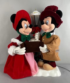 1995 Telco Creations Disney Mickey and Minnie Mouse Animated Christmas Carolers