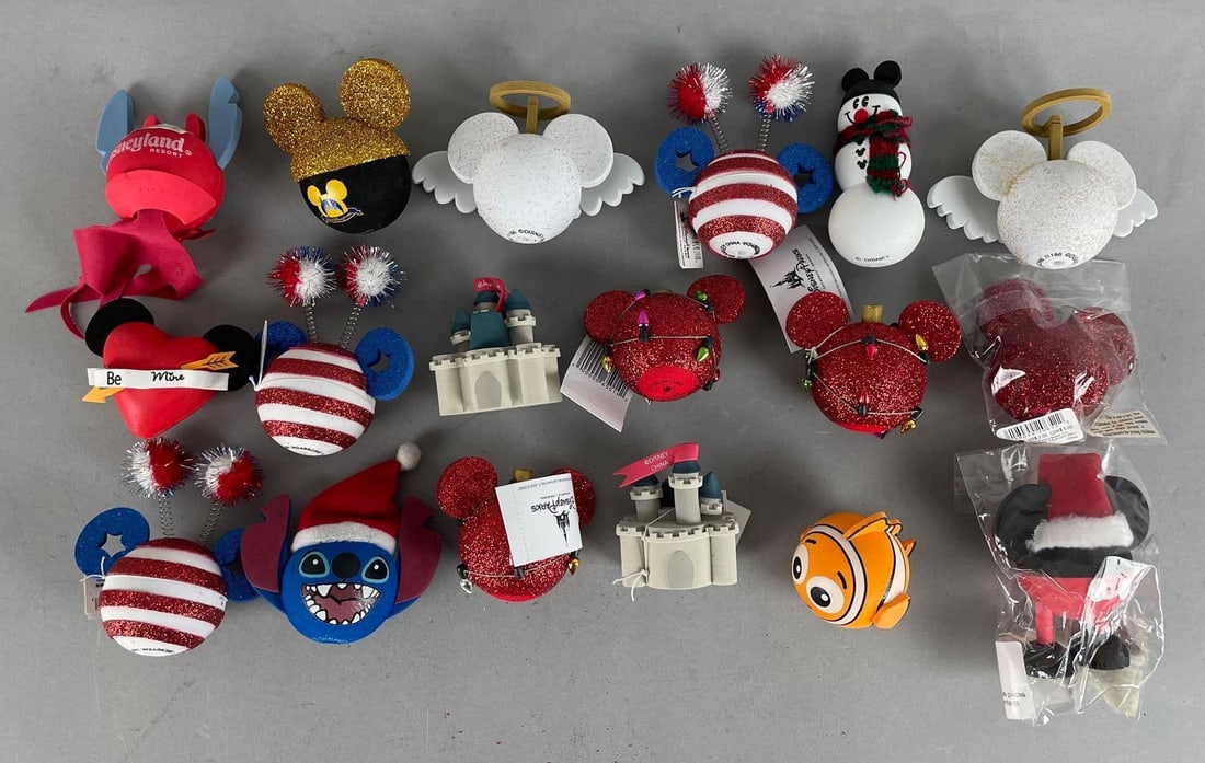 Group of Disney Parks Antenna Toppers: Largest measures 4 1/4 inches wide