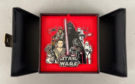 Limited Edition Disney Star Wars The Force Awakens Jumbo Enamel Pin