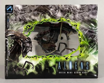 Palisades Aliens Queen Mini Resin Bust