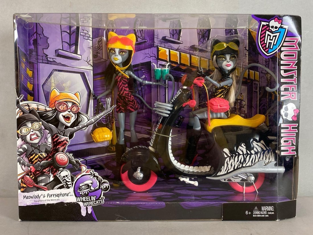 Mattel Monster High Wheelin Werecats Meowlody and Purrsephone: 2014 In original box. Box measures 13 x 17 3/4 x 4 1/2 inches.