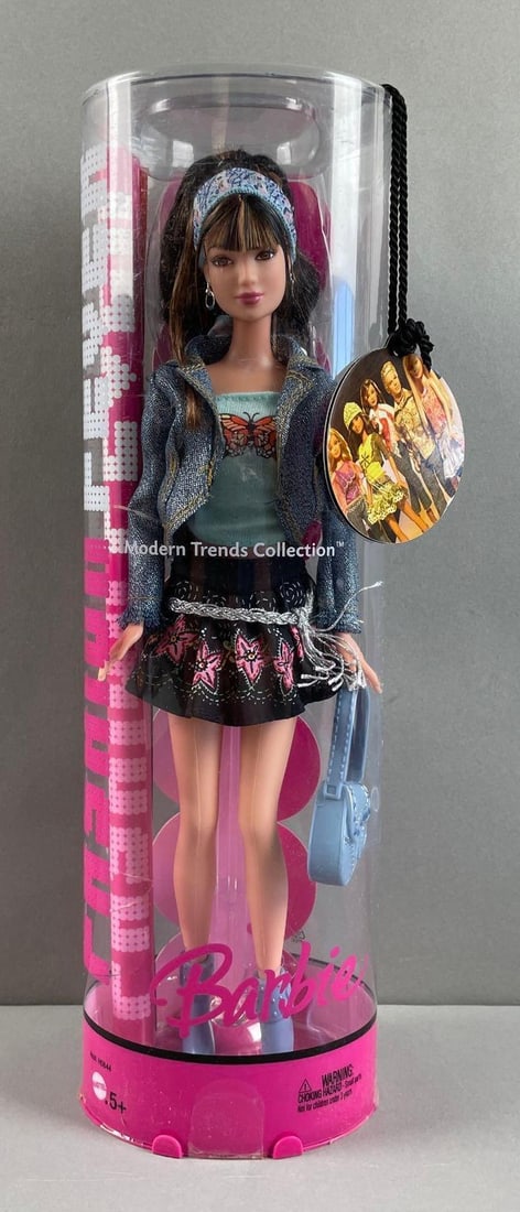 Mattel Fashion Fever Barbie Fashion Doll: 2005 modern trends collection, original packaging
