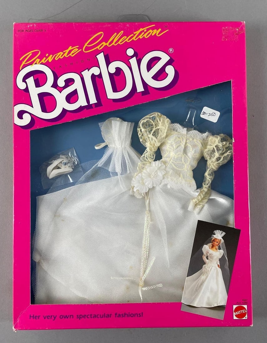 Mattel Barbie Fashion Doll Private Collection Clothing Set: 1987 original packaging