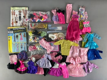 Group of 35+ 1980s - 1990s Mattel Barbies Purple Tags Fashion Doll Accessories