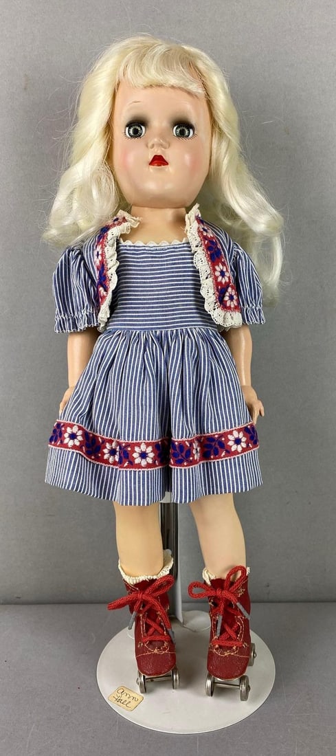 Vintage Idea Toni R-90 Platinum Doll: Green sleepy eyes. Includes stand. Measures 14 1/2 inches.