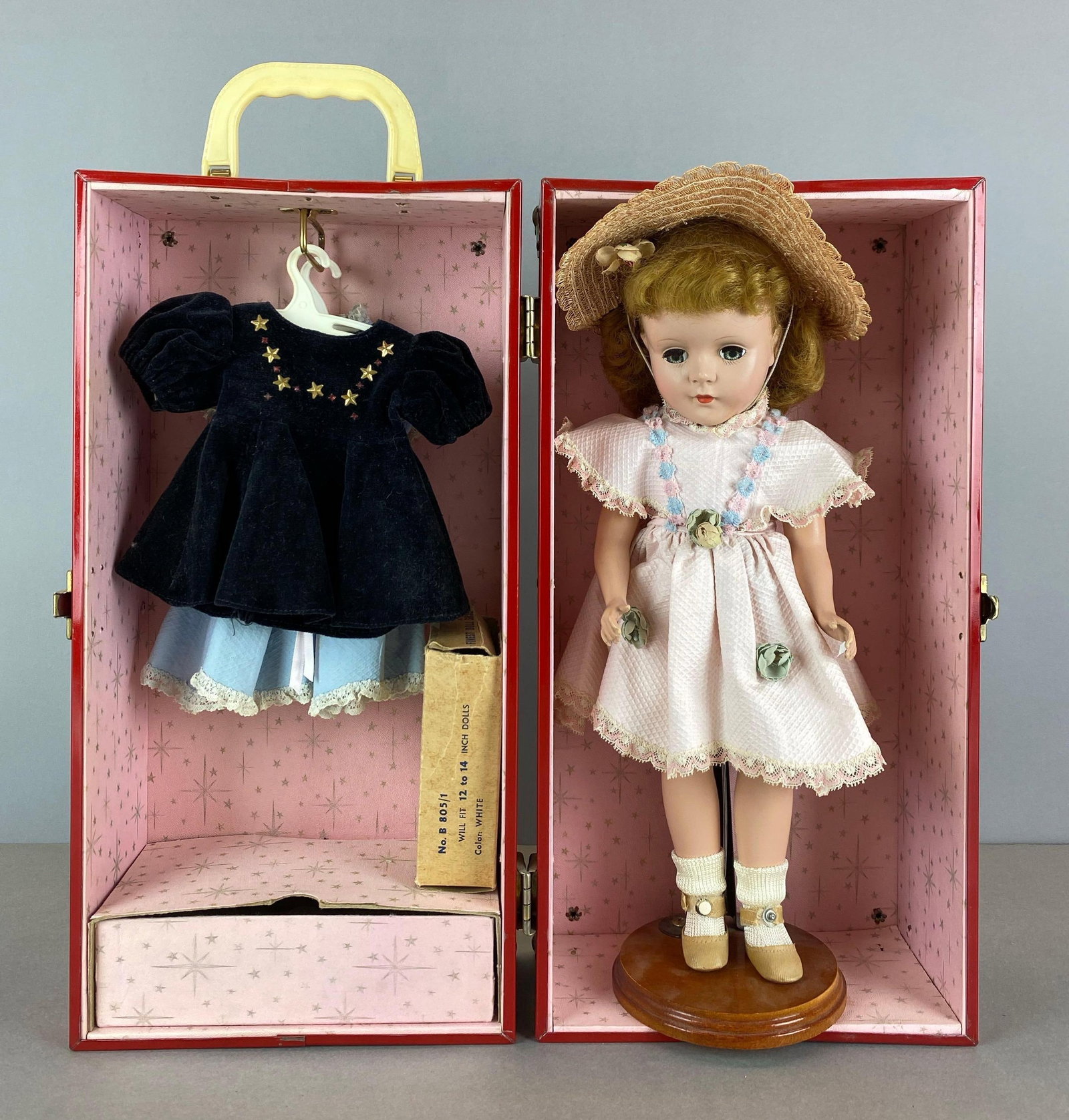 Vintage American Character Sweet Sue Doll: With travel case, includes 2 dresses, nape is unmarked, doll measures 14 1/2 inches tall