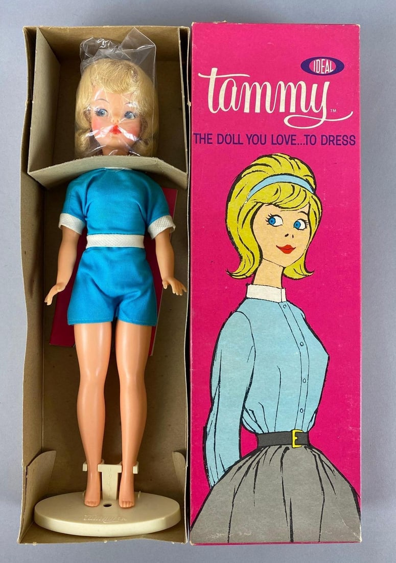 Vintage Ideal Tammy Blonde Fashion Doll: 1963 stock no. 9000-1 Includes stand, original Box and pamphlet. Box measures