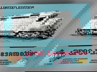 Proto Series 2000 HO Scale GP 30 Burlington Locomotive