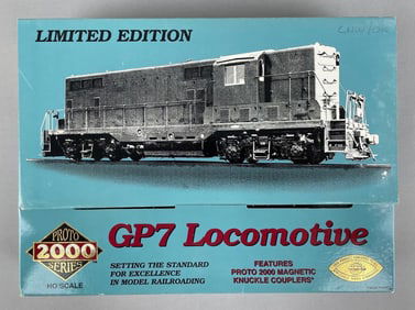 Proto Series 2000 HO Scale GP 7 NorthWestern Locomotive