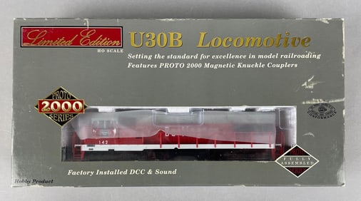 Proto Series 2000 HO Scale U30B Burlington Locomotive