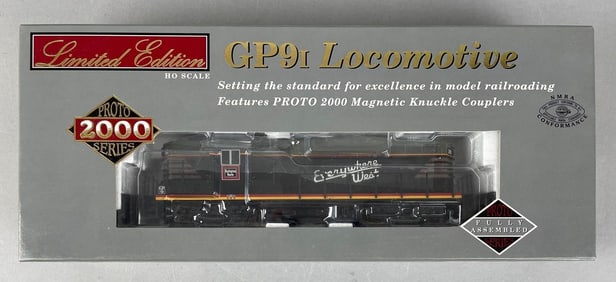 Proto Series 2000 HO Scale GP9i Burlington Locomotive