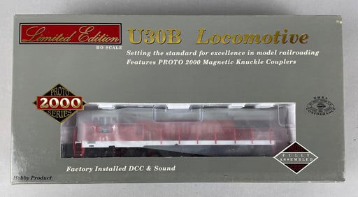 Proto Series 2000 HO Scale U30B Burlington Locomotive