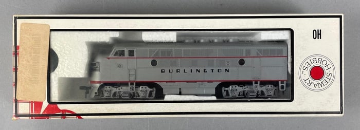 Stewart Hobbies HO Scale F3A Phase II Powered Locomotive