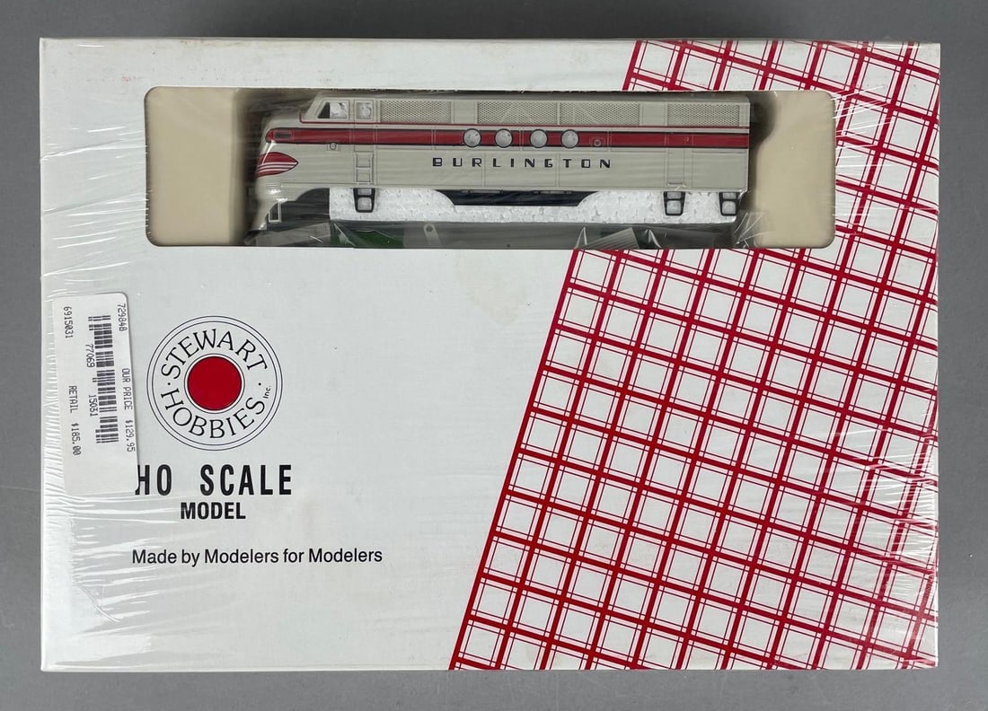 Stewart Hobbies HO Scale FT A/B Locomotive Set (1 of 3)