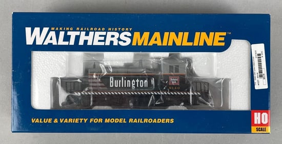 Walthers Mainline HO Scale EMD SW-1 Burlington Locomotive