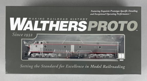 Walthers Proto HO Scale Burlington Locomotive