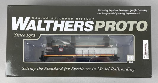 Walthers Proto HO Scale EMD GP7 Phase II Burlington Locomotive