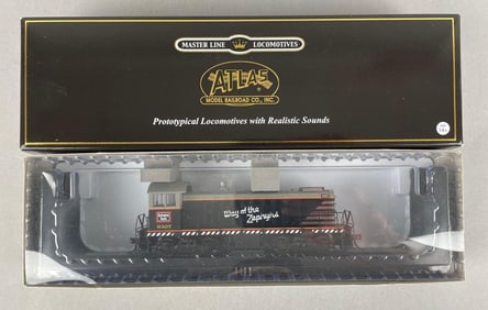 Atlas HO Scale Alco S-2 Burlington Locomotive