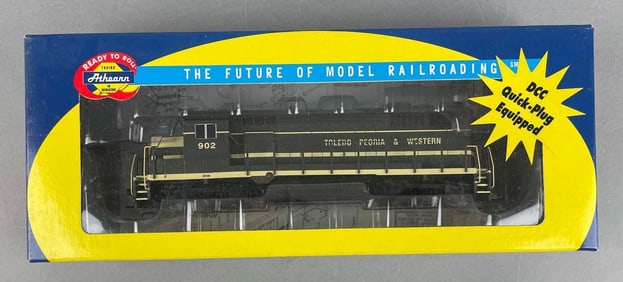 Athearn HO Scale GP-35 TP&W Locomotive