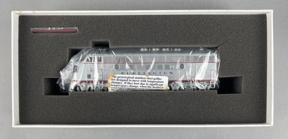 Genesis HO Scale F-3A Phase II CB&Q Locomotive