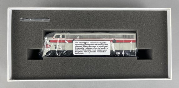 Genesis HO Scale F7A CB&Q Locomotive