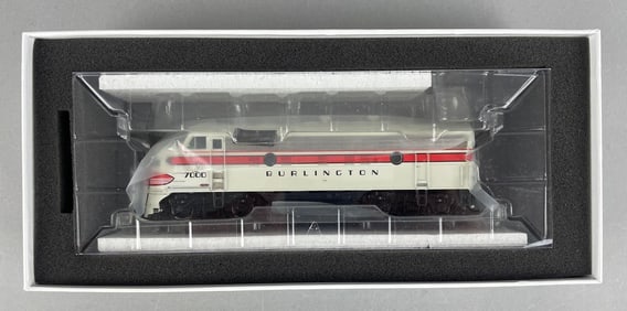 Genesis HO Scale F7A Freight CB&Q Locomotive
