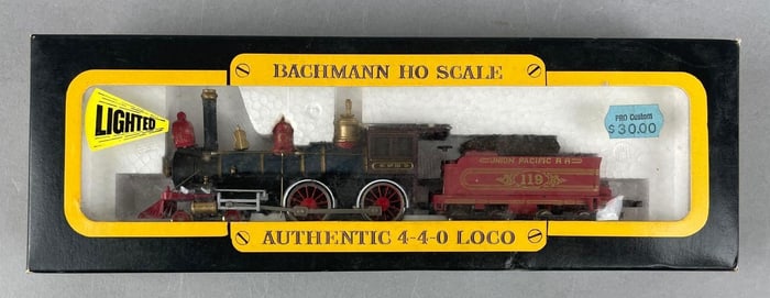 Bachmann HO Scale 4-4-0 Union Pacific Steam Locomotive and Tender