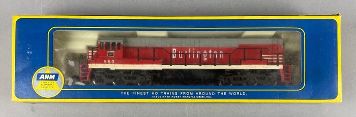 AHM HO Scale GE U25C Burlington Locomotive