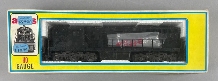 Atlas HO Scale SD24 Diesel Locomotive