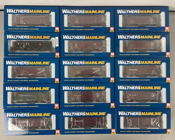 Group of Walthers Mainline HO Scale Boxcars
