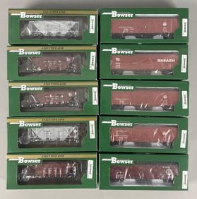 Group of Bowser HO Scale Train Cars