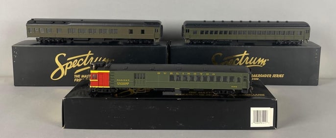 Group of Bachmann Spectrum HO Scale Pullman Passenger Train Cars