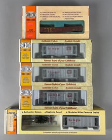 Group of Con-Cor HO Scale Train Cars