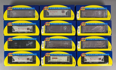 Group of Athearn Ready to Roll HO Scale Train Cars